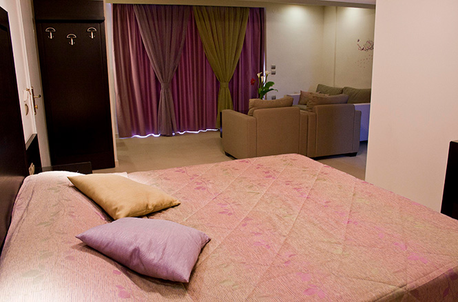 Suites in Tolo